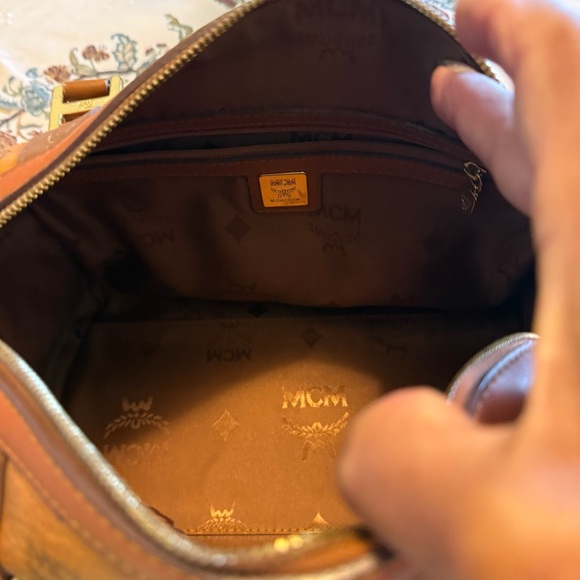 MCM Preowned cognac Leather Bag with Gold embossed hardware. - Picture 9 of 15